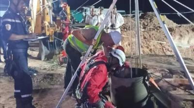 الجزائر... سباق مع الزمن لإنقاذ الطفل أيوب العالق في البئر