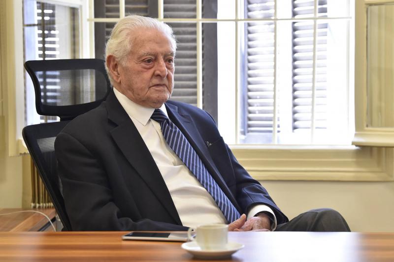 Former Leader Dory Chamoun Passes Away at 94, Marking the End of an Era in Lebanese Politics
