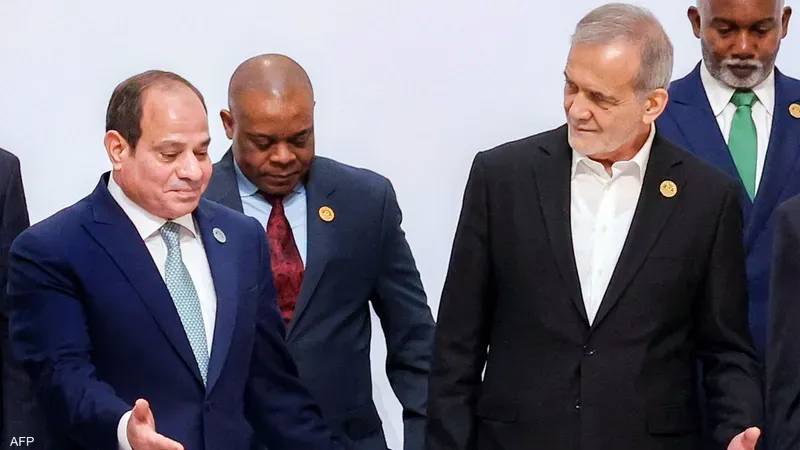 Egyptian President El-Sisi Meets Iranian Counterpart Bazshkian at BRICS Summit: A Call for Regional Stability