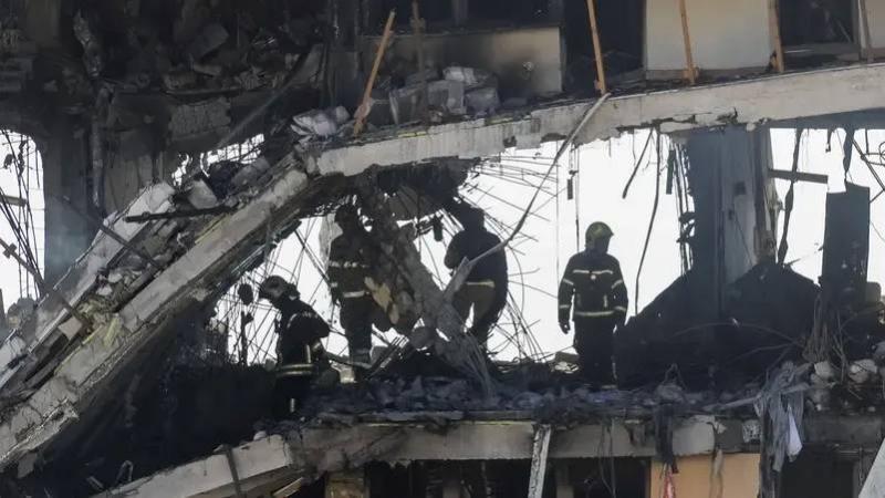 Escalating Russia-Ukraine Conflict: Fatal Drone Strikes and Zaporizhzhia Nuclear Plant Concerns Rise