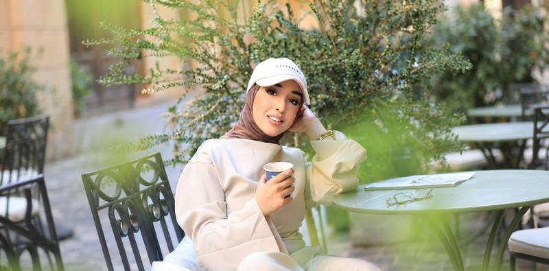Lea Moore: Insights into the Wealth of the Lebanese Content Creator