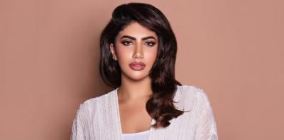 أين تعيش نور ستارز؟
