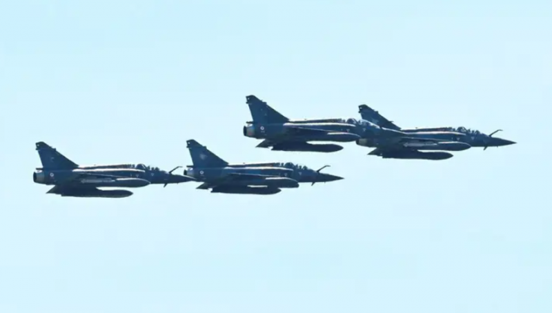 Suspected Aerial Intrusion Mobilizes NATO Jets: A Bird Flock Causes Flight Disruptions