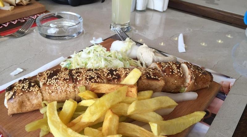 Best Taouk Sandwiches in Zahle: Explore Massad Barbecue and More