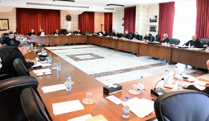 المطارنة الموارنة يحذرون من اعادة توريط لبنان في نزاعات اقليمية