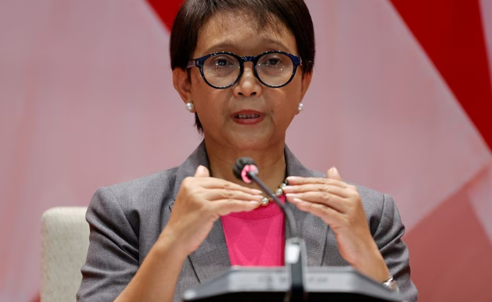 أزمة ميانمار.. وزيرة تنتقد دبلوماسية مكبرات الصوت