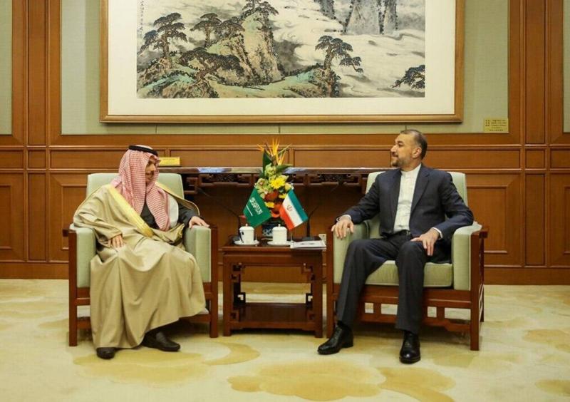 وزيرا خارجية السعودية وإيران يبحثان الخطوات المقبلة للتقارب