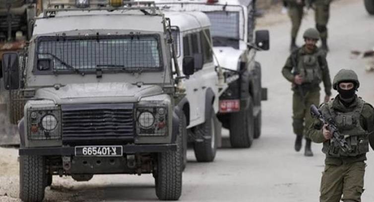 إشتباكات في نابلس وحملة اعتقالات في الضفة الغربية
