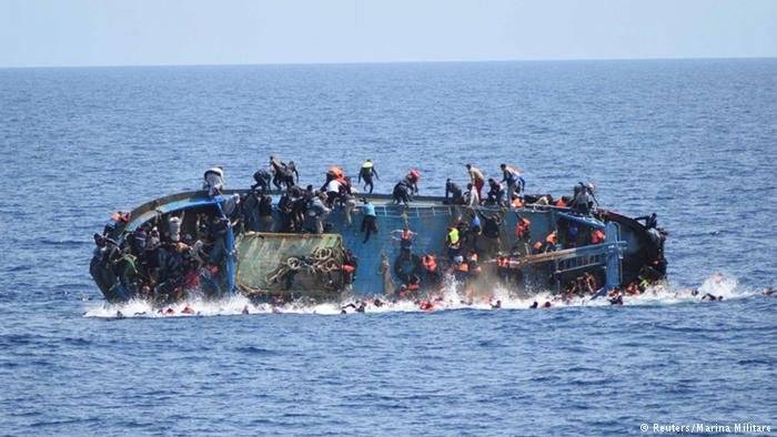 إنقلاب قارب وغرق العشرات في ولاية كيرالا الهندية