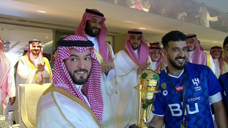 ولي العهد السعودي يتوج 