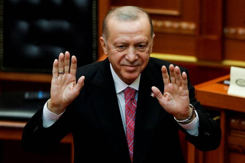 أردوغان يخوض حربا بلا هوادة من أجل البقاء السياسي