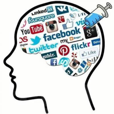 مواقع التواصل الاجتماعي وسبب إدمان الناس عليها