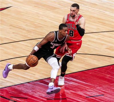 بالصور شيكاغو بولز يفرمل انتفاضة ساكرامنتو في الدوري الأمريكي للمحترفين بكرة السلة