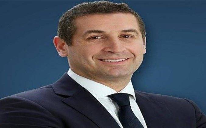 عضو تكتل لبنان القوي أدى معلوف الحريري 