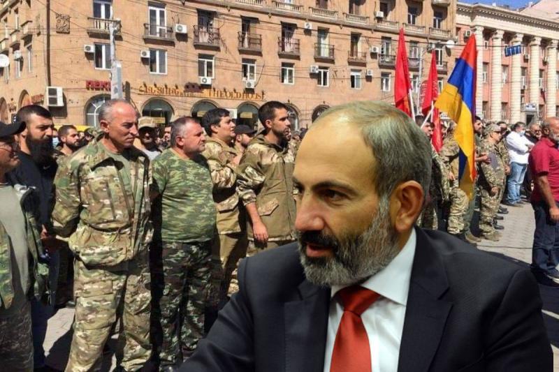 الأزمة السياسية في أرمينيا مستمرة وباشينيان يعتزم المطالبة مجددا بإقالة رئيس الاركان
