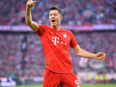 ليفاندوفيسكي يتصدر قائمة المرشحين لجائزة لاعب الإسبوع في دوري أبطال أوروبا
