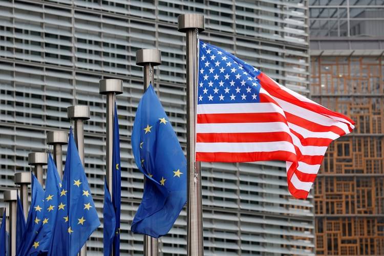وزراء خارجية فرنسا بريطانيا وألمانيا يرحبون بإعلان الولايات المتحدة الأمريكية العودة إلى الدبلوماسية مع إيران.