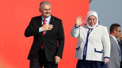 انتخابات تركيا.. هكذا مازح يلدريم زوجته
