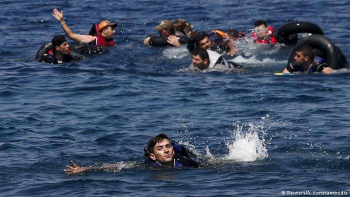 مفقودون وجثث إثر انقلاب قارب مهاجرين قبالة جزيرة يونانية