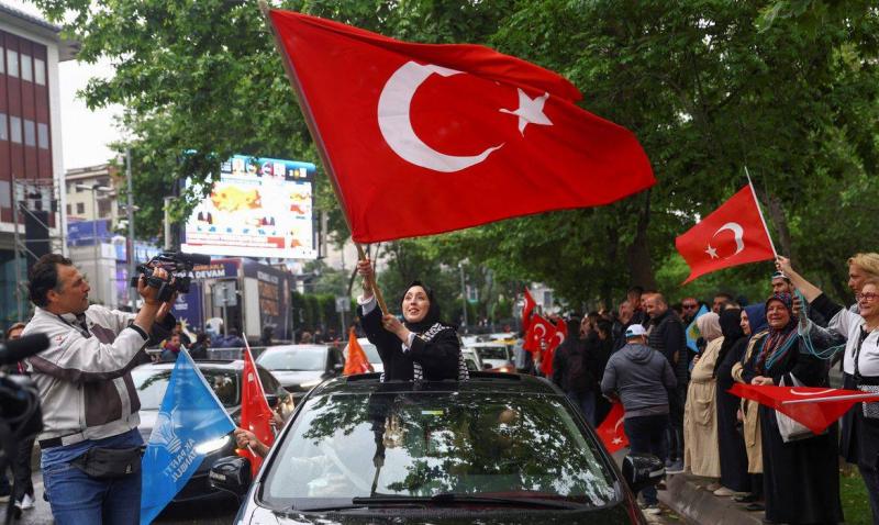 أردوغان يفوز برئاسة تركيا ويمدد حكمه المستمر منذ 20 عاماً