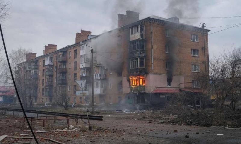 روسيا تشنّ هجومًا خلال الليل على مدينة دنيبرو الأوكرانية