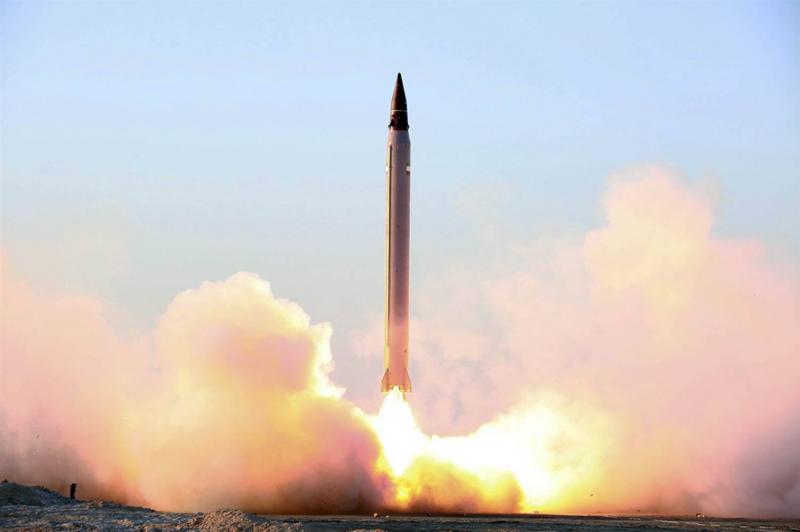 إيران تكشف عن الجيل الرابع من صاروخها الباليستي
