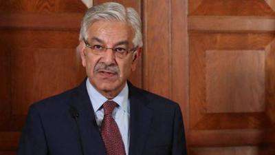 باكستان تدرس حظر حزب عمران خان