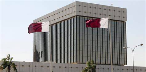 بنك قطر المركزي: ربط الريال القطري بالدولار ملائم