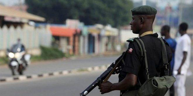 نيجيريا.. مسلحون يقتلون العشرات ويخطفون أطفالاً