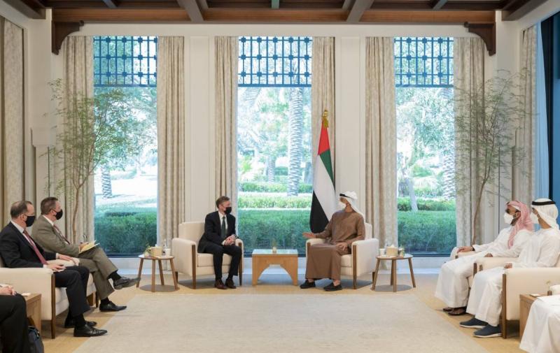 طحنون بن زايد يلتقي مستشار الأمن القومي الأميركي