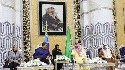 مادورو يصل إلى السعودية وملف الطاقة على أجندة أعماله