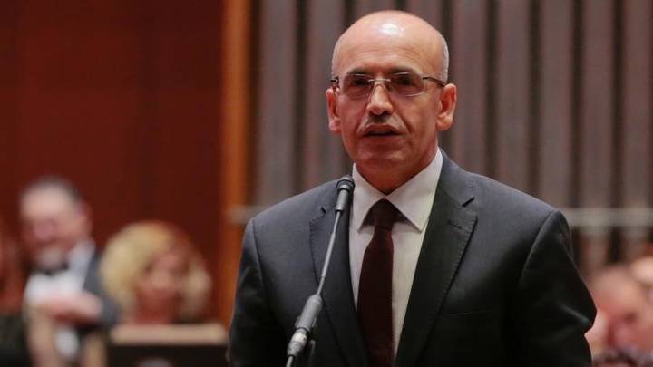 وزير المالية التركية: الأولوية لبرنامج اقتصادي جدير بالثقة