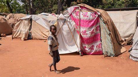 نهب 17 ألف طن من المساعدات الغذائية في السودان