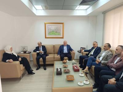 كلاس التقى بهية الحريري بحضور حيدر والزعني وسليمان ووفد من الوزارة