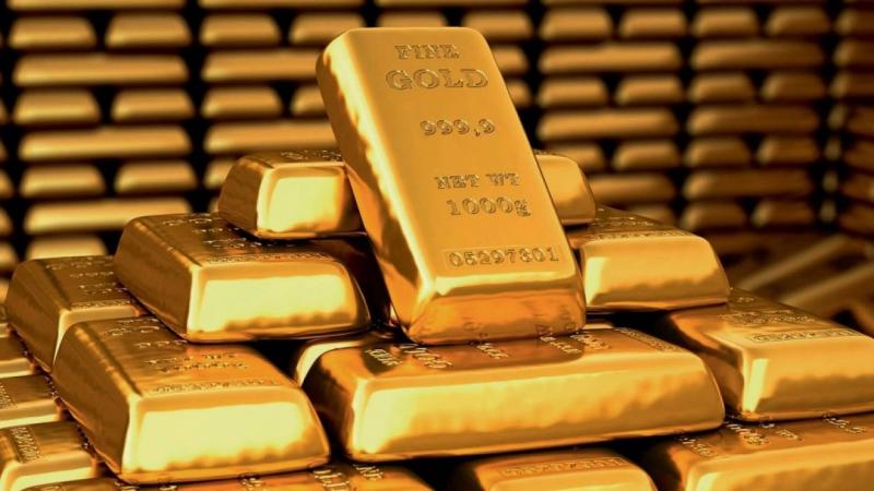 الذهب يتألق مع هبوط الدولار