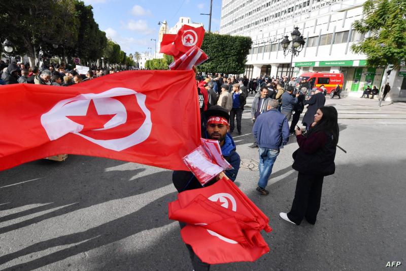 قاضٍ تونسي يمنع وسائل إعلام القيام بمهامها
