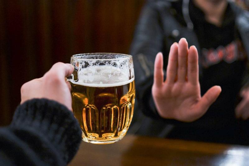 دراسة: الكحول يزيد خطر الإصابة بـ 61 مرضًا