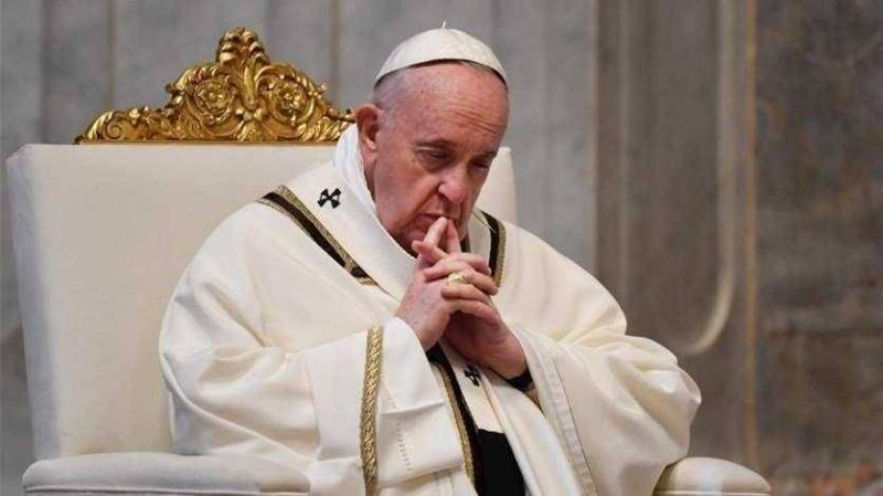 البابا فرنسيس يتحسّن ويمضي فترة تعافيه في المستشفى