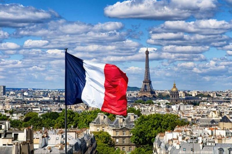 فرنسا تهدد شركات الأغذية الكبرى بالضرائب