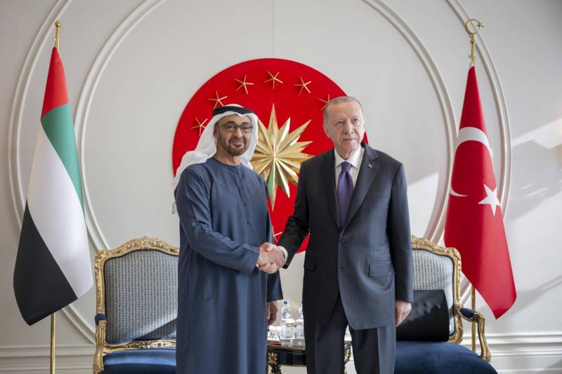 الإمارات تبحث مسارات التعاون مع تركيا