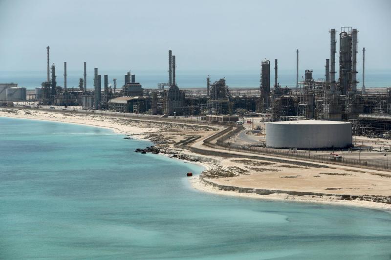 قرار السعودية بخفض إنتاج النفط كان مفاجئا حتى لأعضاء أوبك+