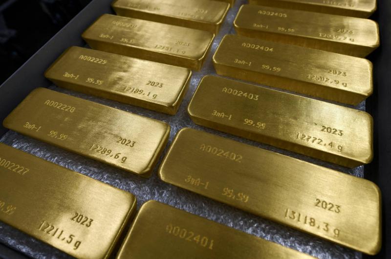 سعر الذهب يرتفع مع تراجع الدولار