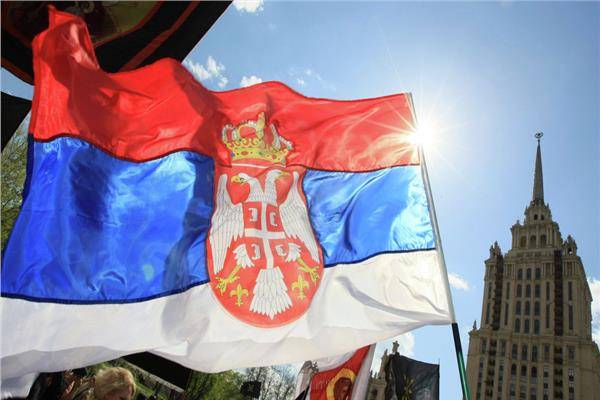 محكمة صربية تأمر بالإفراج عن 3 من رجال شرطة كوسوفو