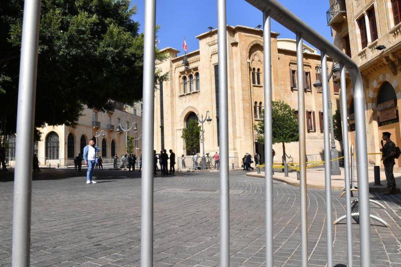 لبنان بين صراعات داخلية حادة.. واهتمامات خارجية باهتة