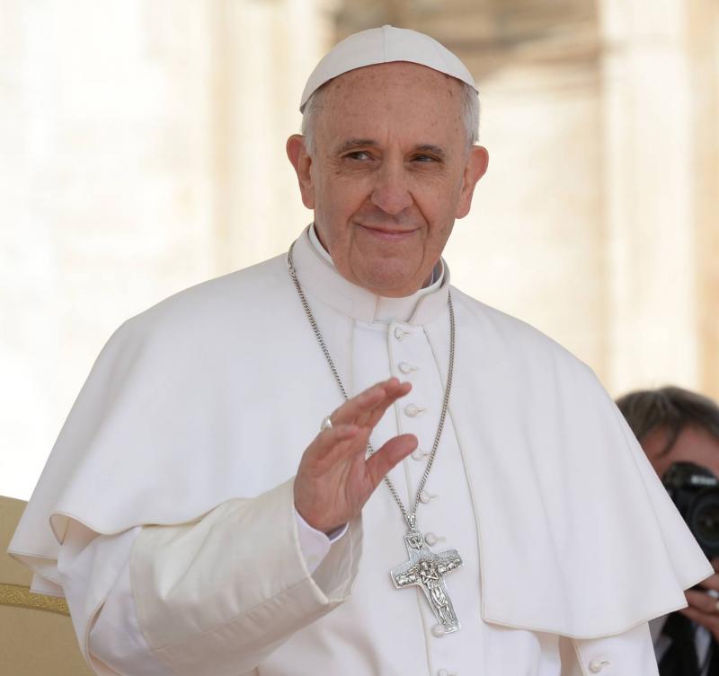 البابا فرنسيس يهب صلواته لأسرة الفتاة المختفية منذ 40 عامًا
