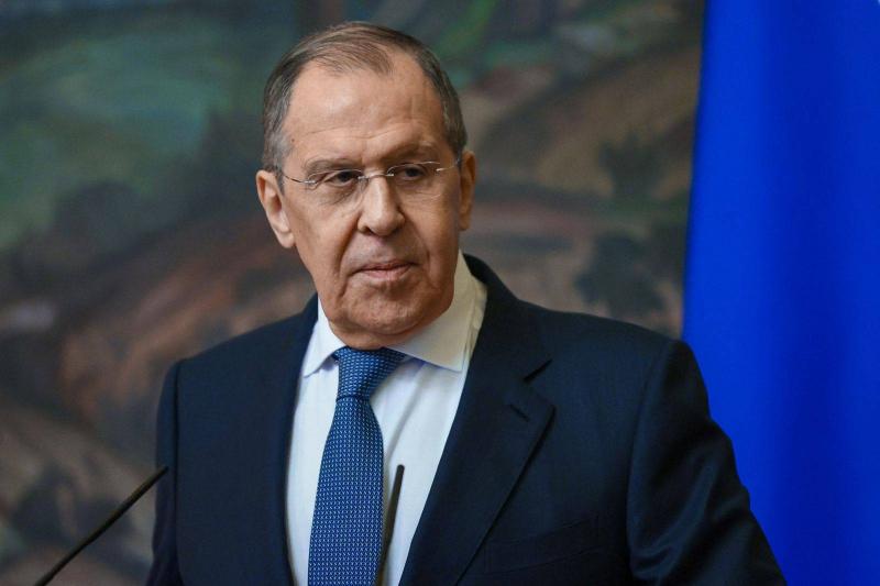 لافروف: موسكو على اتصال بواشنطن بشأن عمل السفارتين