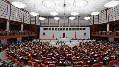 البرلمان التركي يقر زيادة 25٪ في معاشات التقاعد