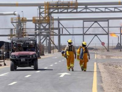 العراق يحدد سعر بيع خام البصرة الى آسيا وأميركا