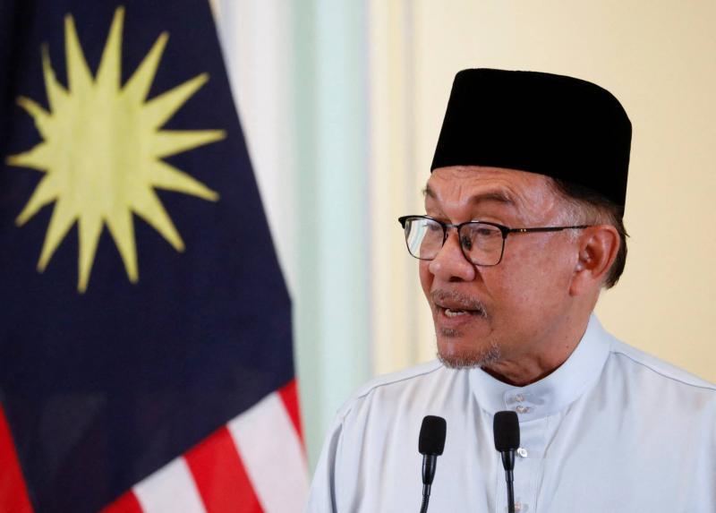 رئيس وزراء ماليزيا يناقش وإيلون ماسك استثمارات 