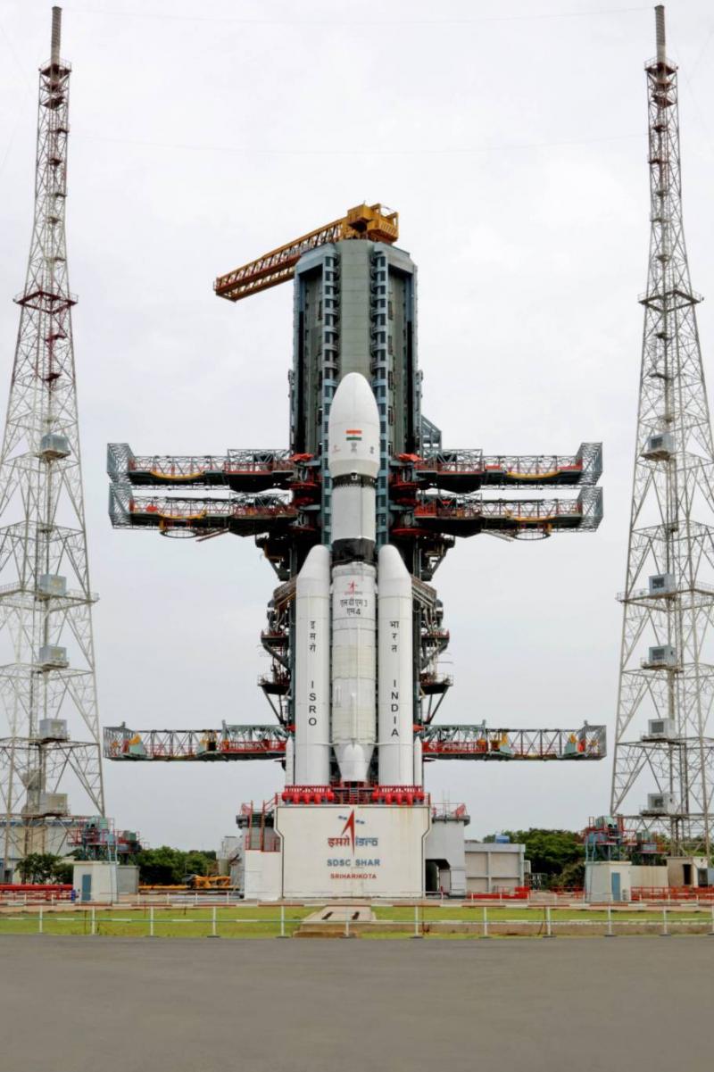الهند تستعد لإطلاق بعثة فضائية إلى القمر
